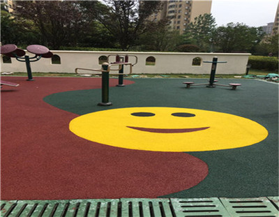 句容公園游樂(lè)場(chǎng)塑膠地坪施工單位