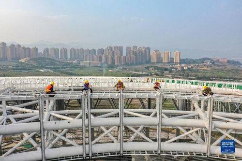 重慶龍興足球場進入金屬屋面及幕墻裝飾裝修施工階段